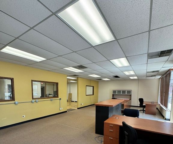 9901 S Roberts Road, Palos Hills, IL 60465