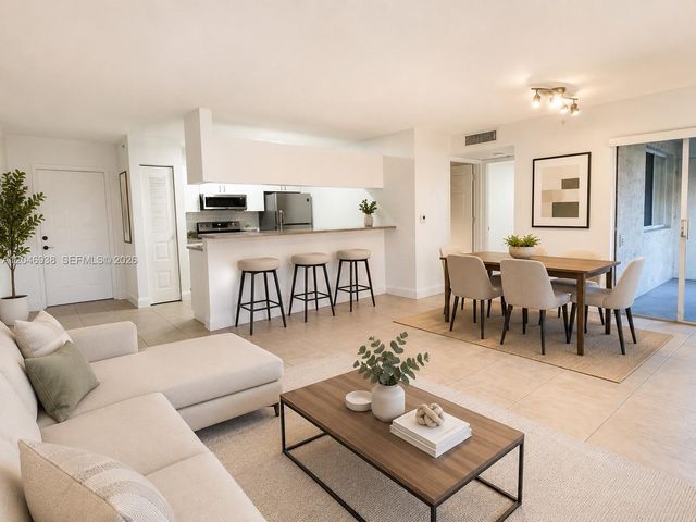 430 S Park 3-110 3-110, Hollywood, FL 33021