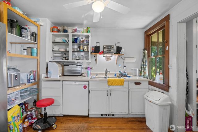 810 Cul De Sac Avenue, Burlington, WA 98233