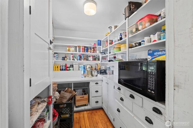 810 Cul De Sac Avenue, Burlington, WA 98233