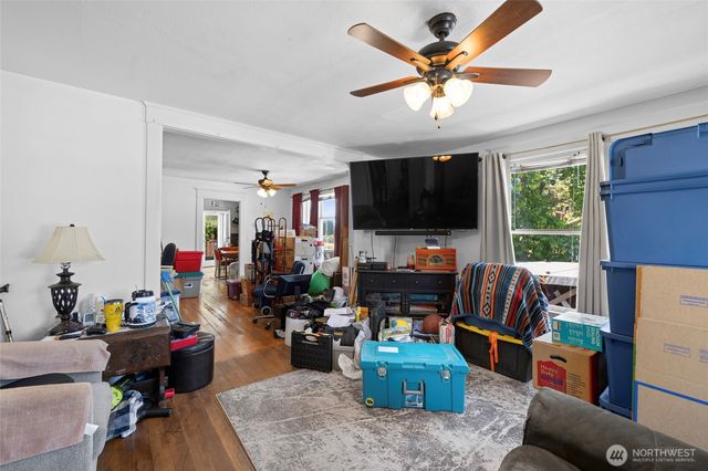 810 Cul De Sac Avenue, Burlington, WA 98233