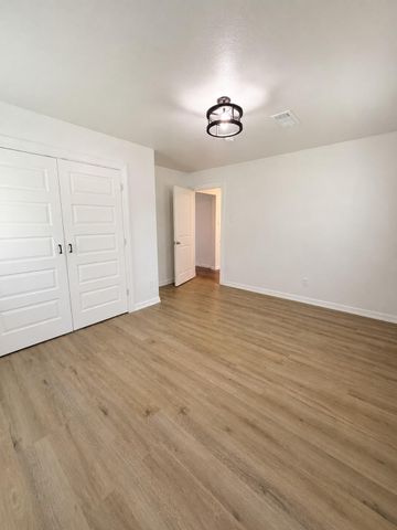 3004 Woodland Drive, Dickinson, TX 77539