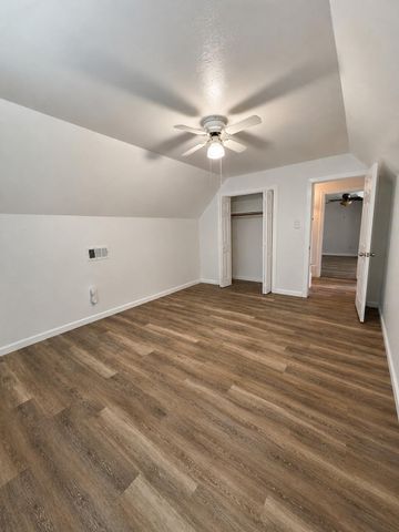 3004 Woodland Drive, Dickinson, TX 77539