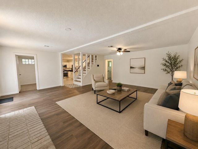 3004 Woodland Drive, Dickinson, TX 77539