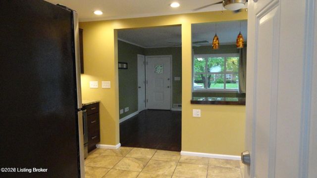 4202 Berkshire Ave, Louisville, KY 40220