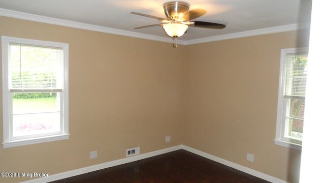 4202 Berkshire Ave, Louisville, KY 40220