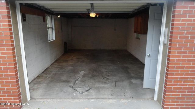 4202 Berkshire Ave, Louisville, KY 40220