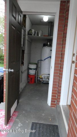 4202 Berkshire Ave, Louisville, KY 40220