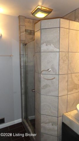 4202 Berkshire Ave, Louisville, KY 40220