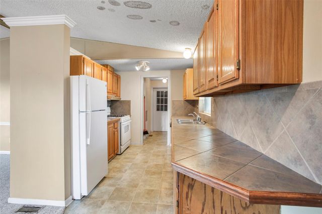 1616 Casa Court, Alvin, TX 77511