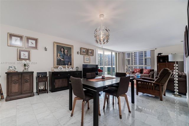 20515 E Country Club Drive 1048, Aventura, FL 33180
