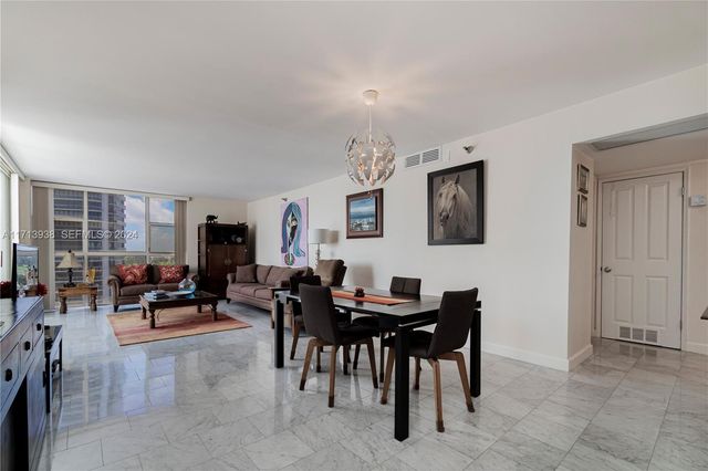 20515 E Country Club Drive 1048, Aventura, FL 33180