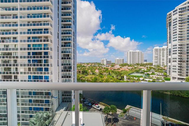 20515 E Country Club Drive 1048, Aventura, FL 33180