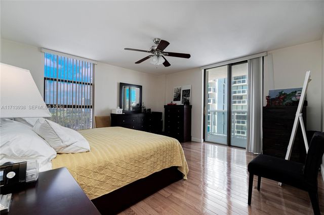 20515 E Country Club Drive 1048, Aventura, FL 33180