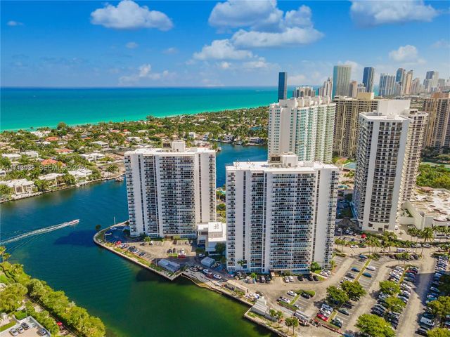 20515 E Country Club Drive 1048, Aventura, FL 33180