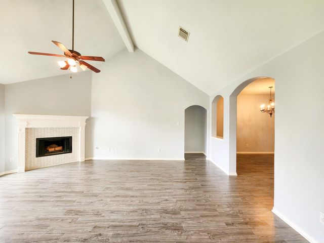 11902 White Water Bay Drive, Pearland, TX 77584