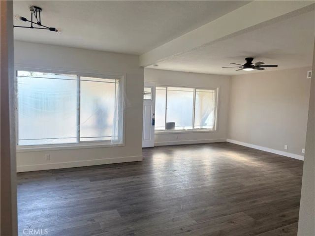 880 S State, Hemet, CA 92543