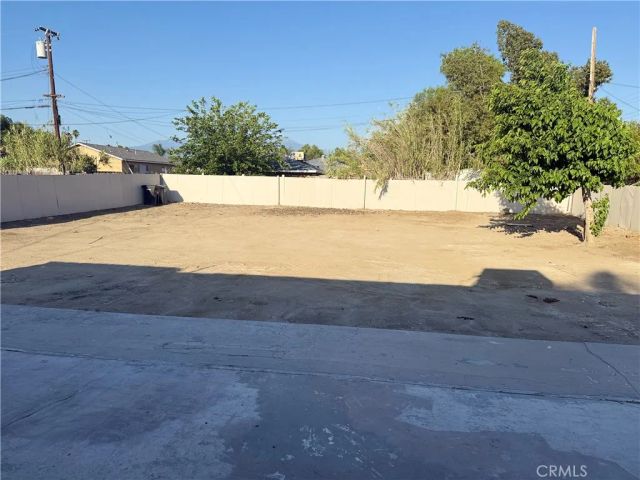 880 S State, Hemet, CA 92543