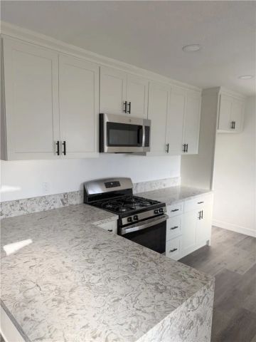 880 S State, Hemet, CA 92543