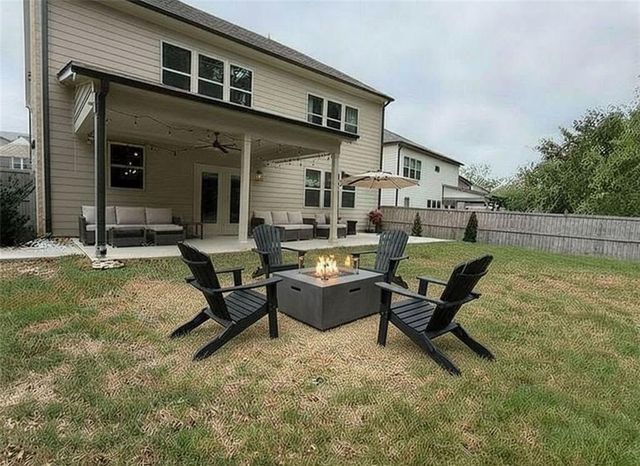 173 Pebble Pond Drive, Lilburn, GA 30047