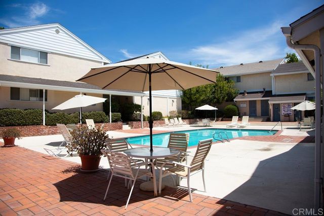 4800 Williamsburg Lane 236, La Mesa, CA 91942