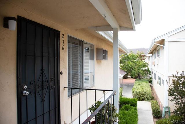 4800 Williamsburg Lane 236, La Mesa, CA 91942