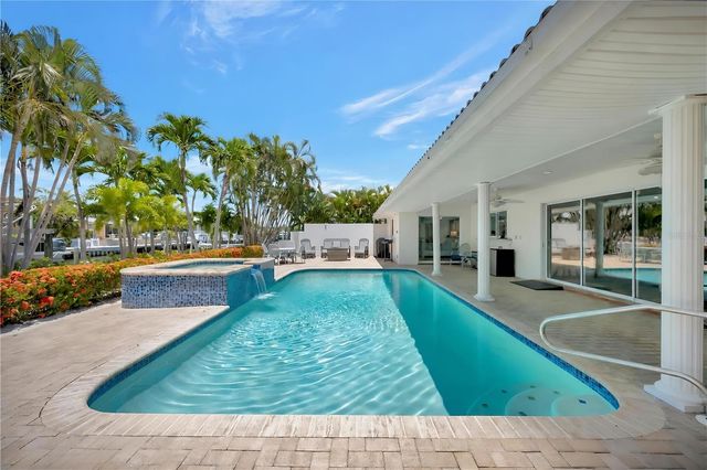 514 KEY ROYALE DRIVE, Holmes Beach, FL 34217