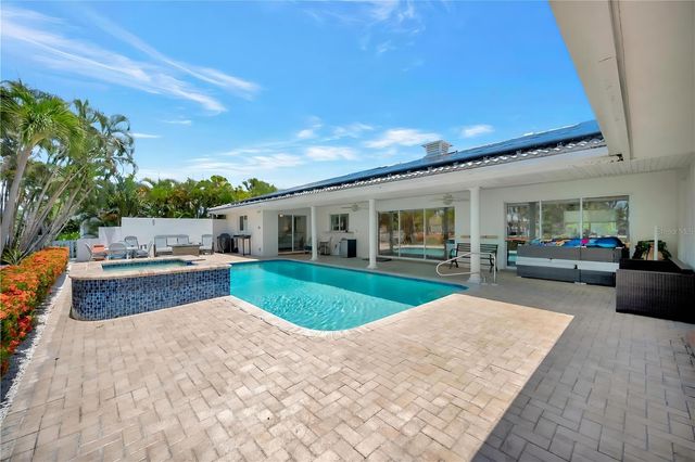 514 KEY ROYALE DRIVE, Holmes Beach, FL 34217
