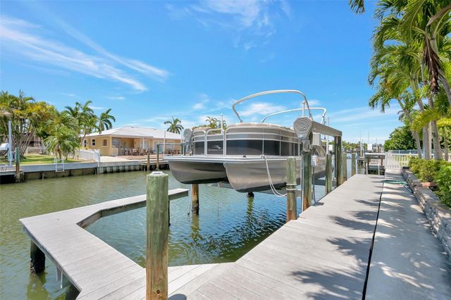 514 KEY ROYALE DRIVE, Holmes Beach, FL 34217