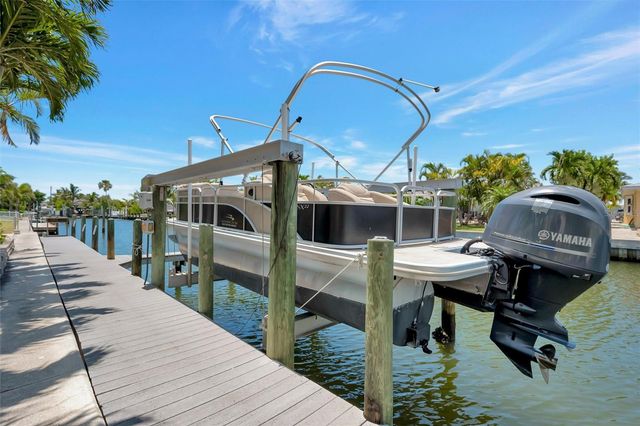 514 KEY ROYALE DRIVE, Holmes Beach, FL 34217