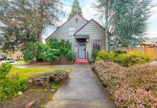 882 NE 7th Street, Grants Pass, OR 97526