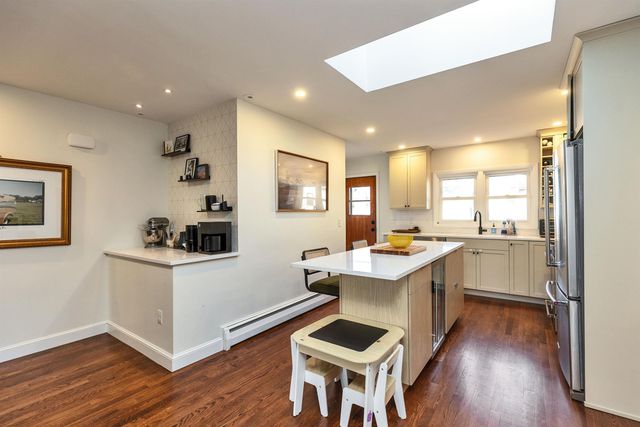 49 Sagamore Avenue, Portsmouth, NH 03801