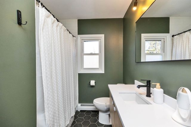 49 Sagamore Avenue, Portsmouth, NH 03801