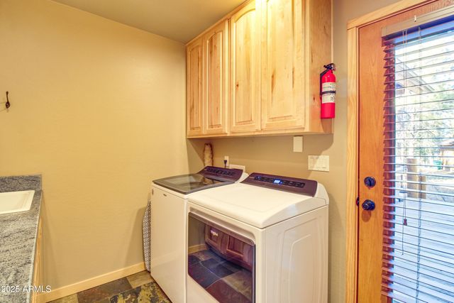 3330 W Tobasa Lane, Show Low, AZ 85901