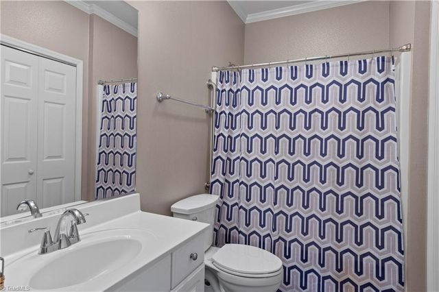 132 Sterling Point Court, Winston-salem, NC 27104