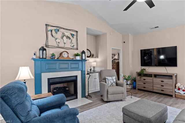 132 Sterling Point Court, Winston-salem, NC 27104