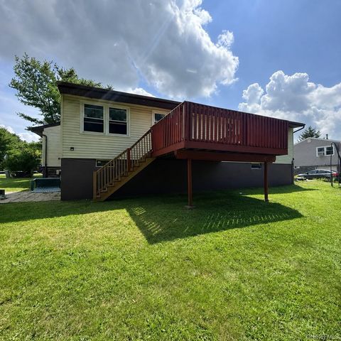 4 Westminster Drive, Middletown, NY 10940