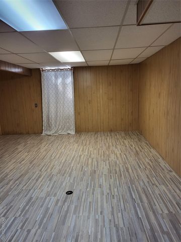 1504 Brentwood Drive 201, Troy, MI 48098