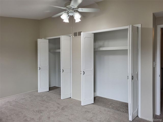 1504 Brentwood Drive 201, Troy, MI 48098