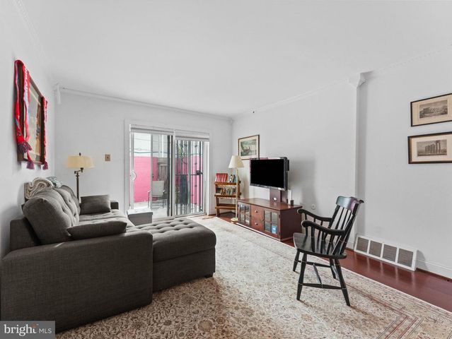 1422 MONTROSE ST, Philadelphia, PA 19146