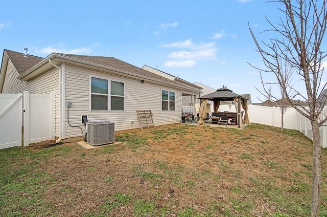 5664 Hickory Woods Dr, Antioch, TN 37013