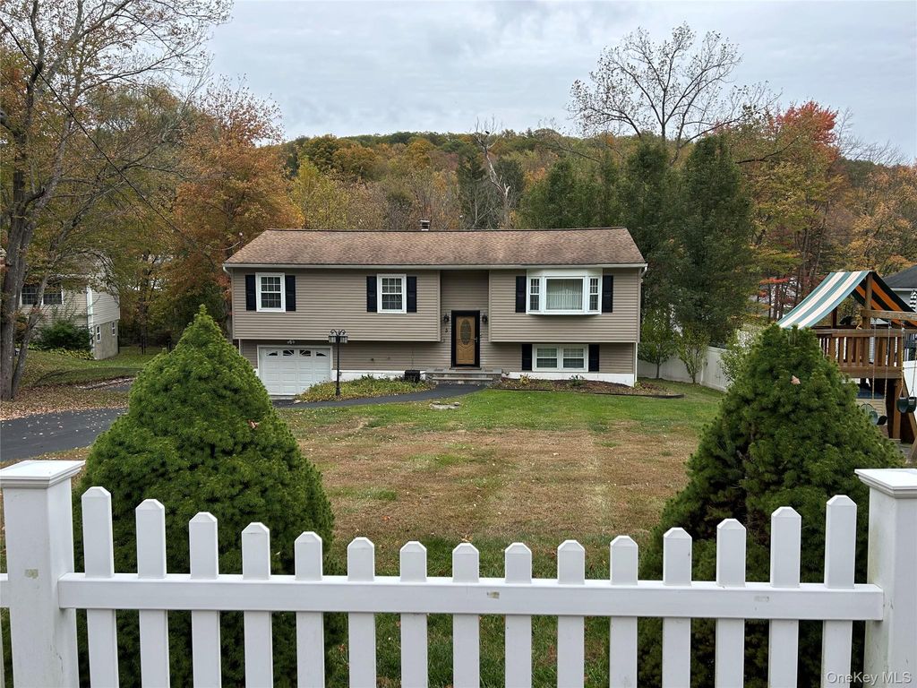 5 Kensico Road, Carmel, NY 10512