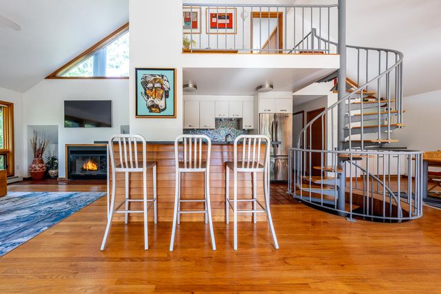 256 Browns Neck Road, Wellfleet, MA 02667