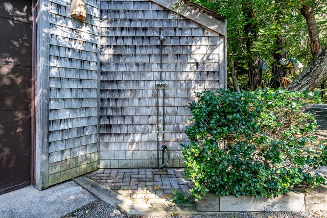 256 Browns Neck Road, Wellfleet, MA 02667