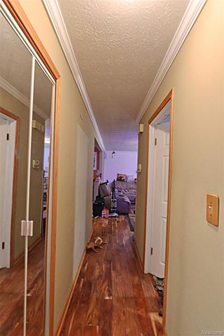 15093 Lyons Street, Livonia, MI 48154