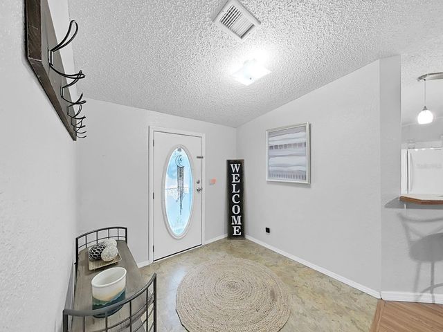 490 LINDSEY DR, Lakeland, FL 33809
