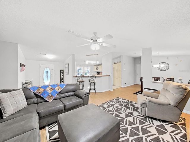 490 LINDSEY DR, Lakeland, FL 33809