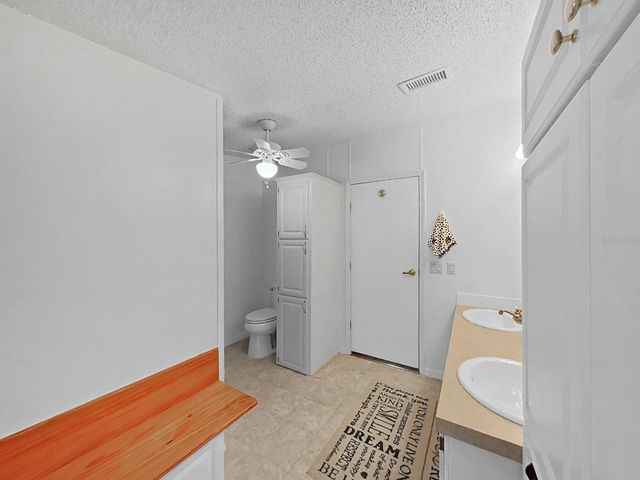 490 LINDSEY DR, Lakeland, FL 33809