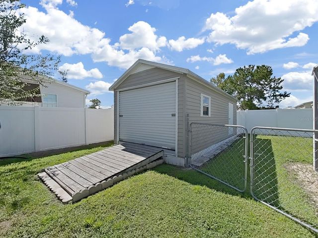 490 LINDSEY DR, Lakeland, FL 33809