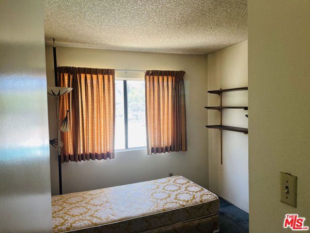9643 Karmont Avenue, South Gate, CA 90280